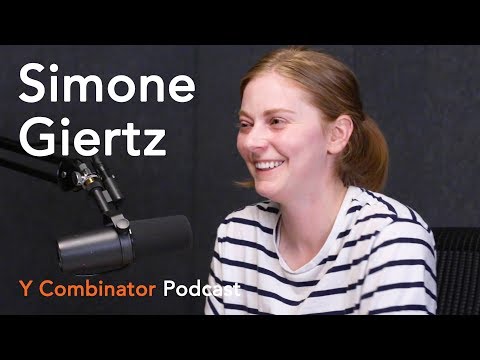 从“糟糕机器人”到脑部手术后重返工作：Simone Giertz 的创造者之路